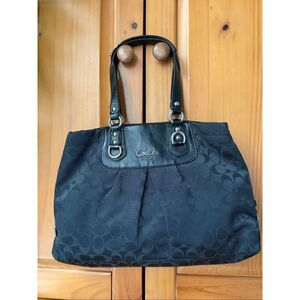 Coach Ashley Signature Sateen Carryall Tote Black F15510 – Authentic”